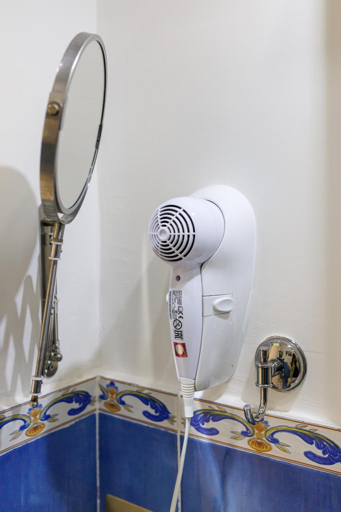 Alma Adry Bed & Breakfast Napoli Bagian luar foto