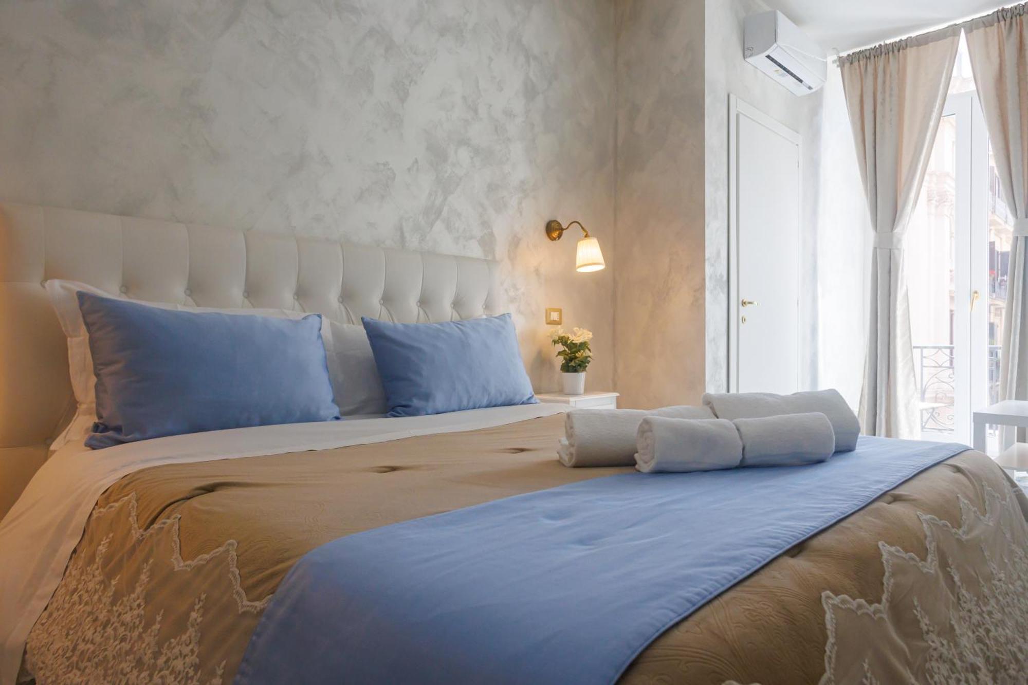 Alma Adry Bed & Breakfast Napoli Bagian luar foto