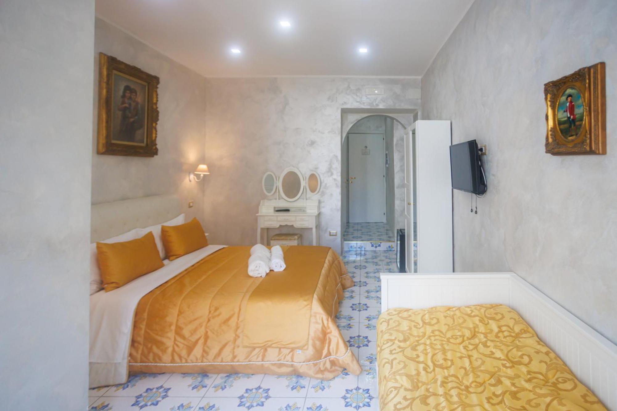 Alma Adry Bed & Breakfast Napoli Bagian luar foto